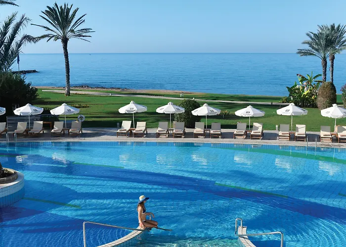Constantinou Bros Athena Beach Hotel